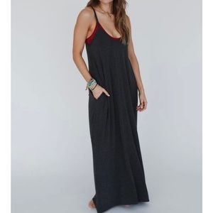 Maxi dress (w/pockets)